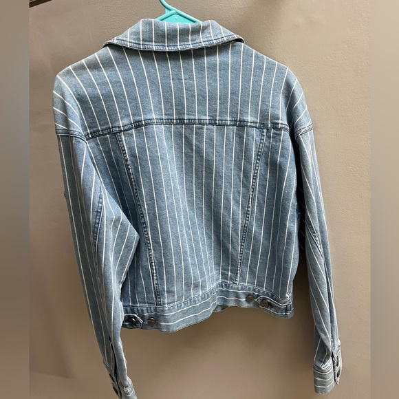 Cute stripped denim jacket - Picture 2 of 2